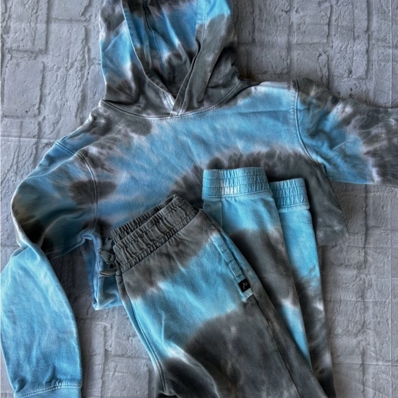 Tie Dye Sweatsuit - Picture 2 of 7